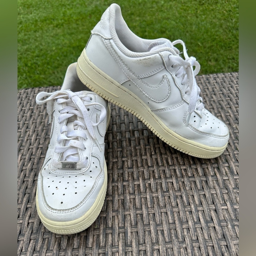 Nike Air Force 1 Low Top Women's Sneakers - Classic White $35 - Picture 2 of 6